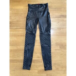 Spanx Leggings Women's Size Small Black Quilted Faux Leather Stretch Pull On‎